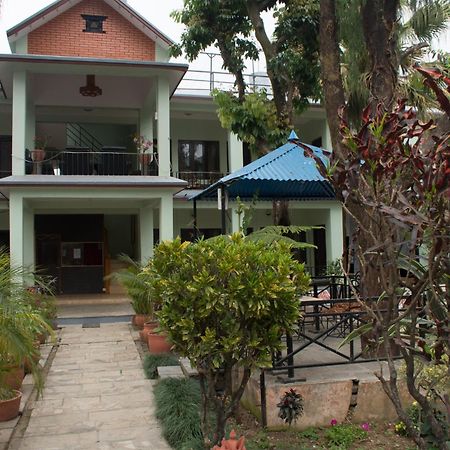 Yeti Guest House Pokhara Værelse billede